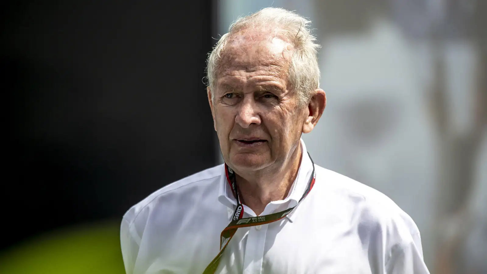 Helmut Marko holds talks with Yuki Tsunoda after Daniel Ricciardo incident