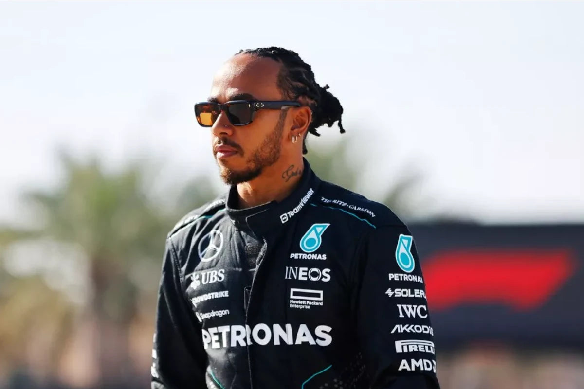HAMILTON DIDN’T TELL PARENTS ABOUT FERRARI F1 SWITCH UNTIL ANNOUNCEMENT DAY