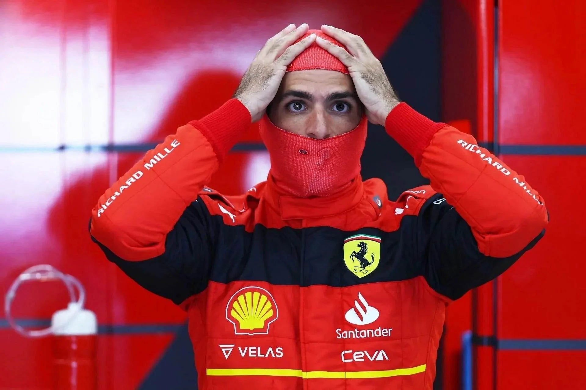 2022 Scuderia Ferrari Carlos Sainz F1 Race Suit - Dash Racegear