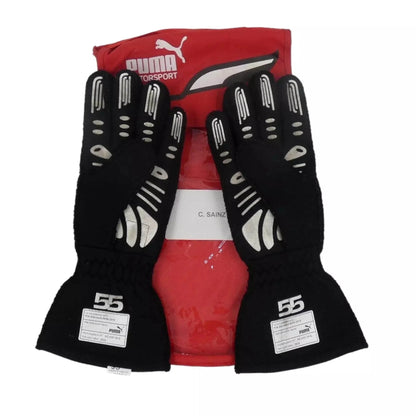 2022 Carlos Sainz Ferrari race gloves - Dash Racegear